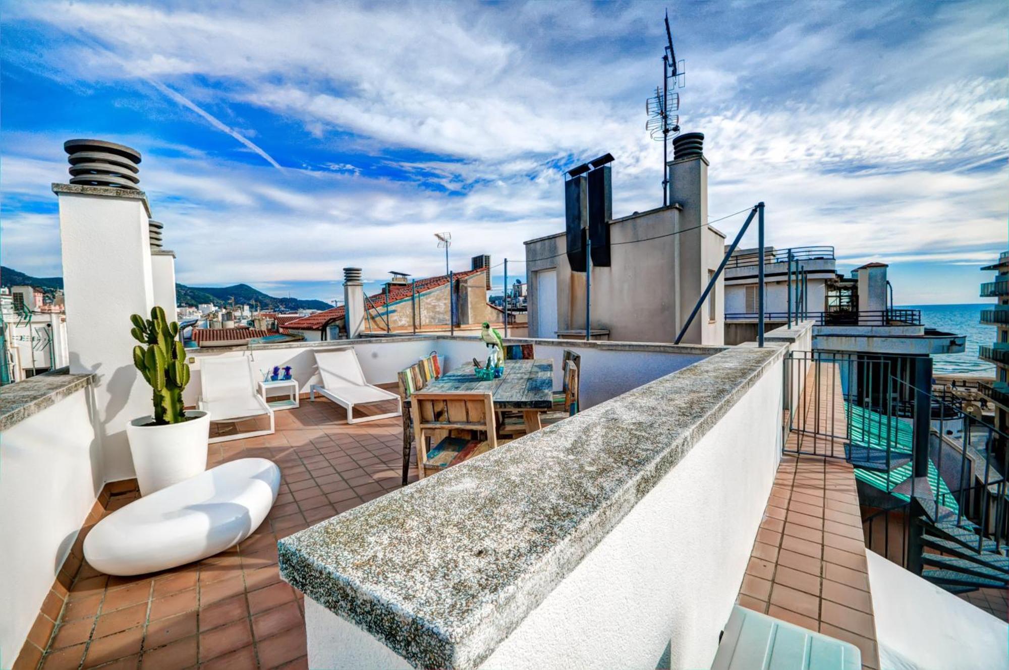 Beachstyle Penthouse By Hello Homes Sitges Exterior foto
